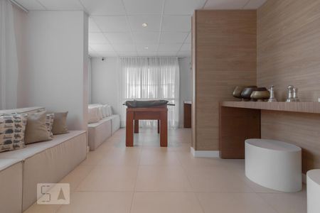 Studio para alugar com 35m², 1 quarto e 1 vaga Studio para alugar com 35m², 1 quarto e 1 vagaSalão de jogos