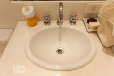 Apartamento à venda com 150m², 3 quartos e 1 vaga Apartamento à venda com 150m², 3 quartos e 1 vagaBanheiro