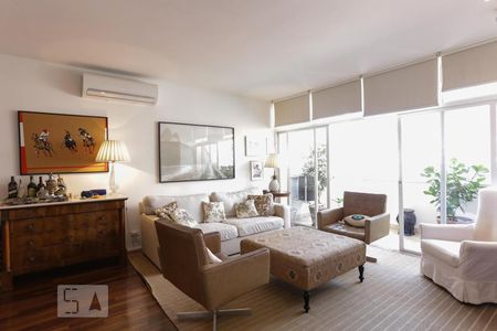 Sala de apartamento à venda com 3 quartos, 150m² em Cerqueira César, São Paulo