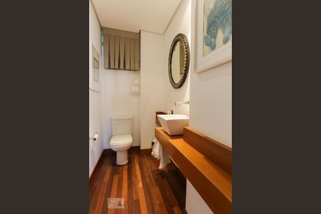 Apartamento à venda com 150m², 3 quartos e 1 vaga Apartamento à venda com 150m², 3 quartos e 1 vagaLavabo