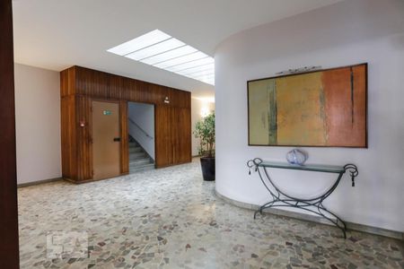 Apartamento à venda com 150m², 3 quartos e 1 vaga Apartamento à venda com 150m², 3 quartos e 1 vagaHall