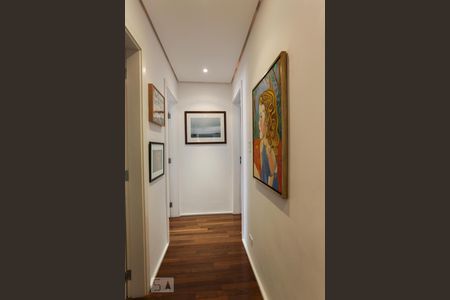 Apartamento à venda com 150m², 3 quartos e 1 vaga Apartamento à venda com 150m², 3 quartos e 1 vagaCorredor