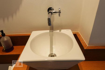 Apartamento à venda com 150m², 3 quartos e 1 vaga Apartamento à venda com 150m², 3 quartos e 1 vagaLavabo