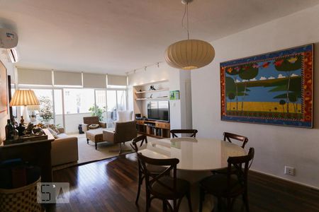 Sala de apartamento à venda com 3 quartos, 150m² em Cerqueira César, São Paulo