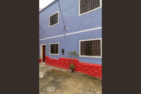 Casa de condomínio para alugar com 45m², 1 quarto e sem vaga Casa de condomínio para alugar com 45m², 1 quarto e sem vagaFachada
