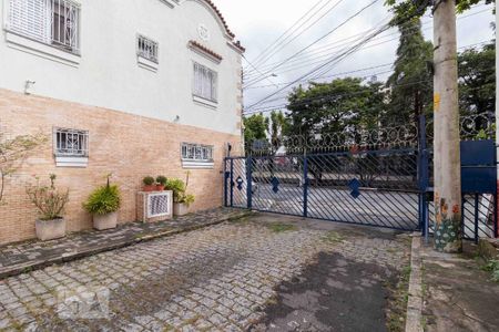 Casa de condomínio para alugar com 45m², 1 quarto e sem vaga Casa de condomínio para alugar com 45m², 1 quarto e sem vagaÁrea Externa