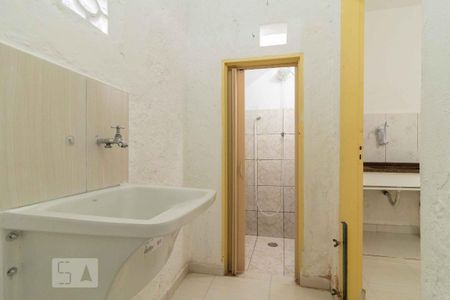 Casa de condomínio para alugar com 45m², 1 quarto e sem vaga Casa de condomínio para alugar com 45m², 1 quarto e sem vagaÁrea de Serviço