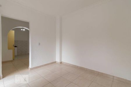 Casa de condomínio para alugar com 45m², 1 quarto e sem vaga Casa de condomínio para alugar com 45m², 1 quarto e sem vagaSala