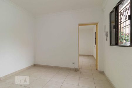 Casa de condomínio para alugar com 45m², 1 quarto e sem vaga Casa de condomínio para alugar com 45m², 1 quarto e sem vagaSala