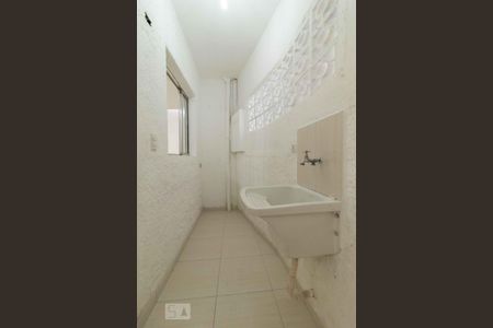 Casa de condomínio para alugar com 45m², 1 quarto e sem vaga Casa de condomínio para alugar com 45m², 1 quarto e sem vagaÁrea de Serviço