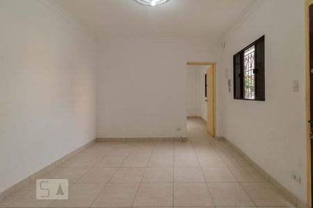 Casa de condomínio para alugar com 45m², 1 quarto e sem vaga Casa de condomínio para alugar com 45m², 1 quarto e sem vagaSala