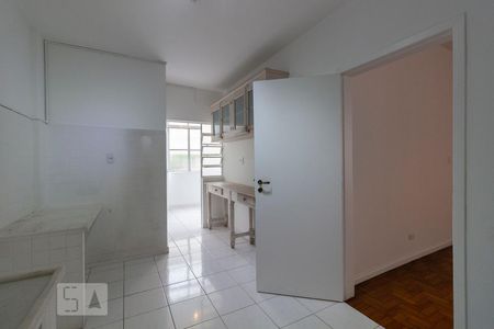 Apartamento para alugar com 110m², 3 quartos e sem vagaCozinha