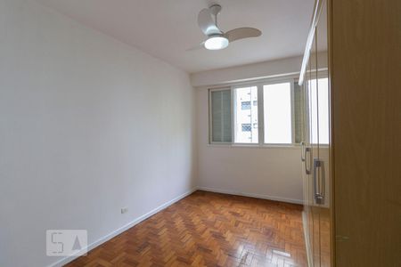Apartamento para alugar com 110m², 3 quartos e sem vagaQuarto 2