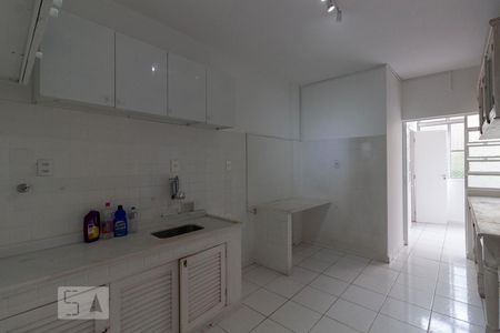 Apartamento para alugar com 110m², 3 quartos e sem vagaCozinha