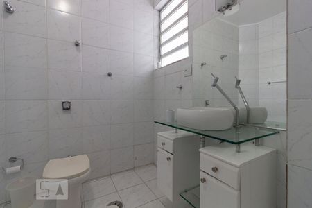 Apartamento para alugar com 110m², 3 quartos e sem vagaBanheiro