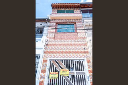 Casa à venda com 160m², 3 quartos e 1 vaga Casa à venda com 160m², 3 quartos e 1 vagaFachada