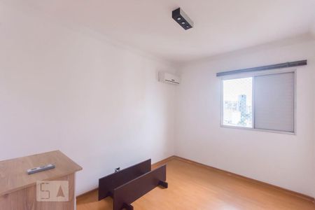 Quarto de apartamento para alugar com 3 quartos, 67m² em Vila Olímpia, São Paulo