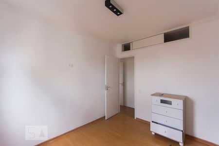 Quarto de apartamento para alugar com 3 quartos, 67m² em Vila Olímpia, São Paulo