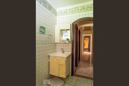 Casa à venda com 200m², 5 quartos e 5 vagasBanheiro 3