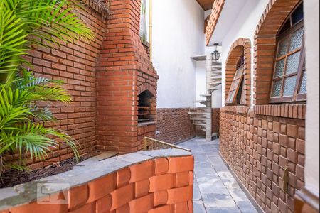 Casa à venda com 200m², 5 quartos e 5 vagasÁrea Externa - Churrasqueira