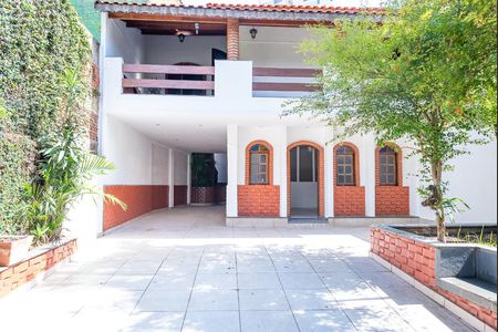 Casa à venda com 200m², 5 quartos e 5 vagasGaragem