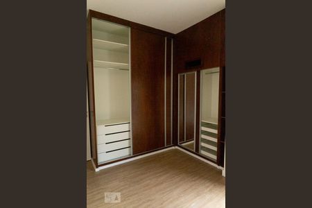 Apartamento à venda com 116m², 3 quartos e 1 vaga Apartamento à venda com 116m², 3 quartos e 1 vagaQuarto 2