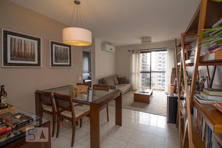 Sala de apartamento para alugar com 3 quartos, 70m² em Perdizes, São Paulo