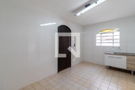 Casa à venda com 92m², 2 quartos e 2 vagasCozinha