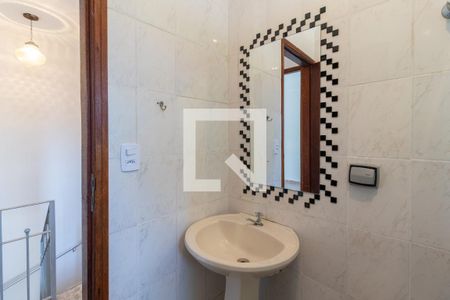 Casa à venda com 92m², 2 quartos e 2 vagasBanheiro 1