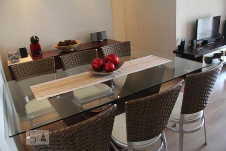 Sala de apartamento à venda com 3 quartos, 83m² em Vila das Hortências, Jundiaí