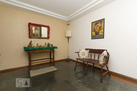 Apartamento à venda com 75m², 2 quartos e 1 vagaHall