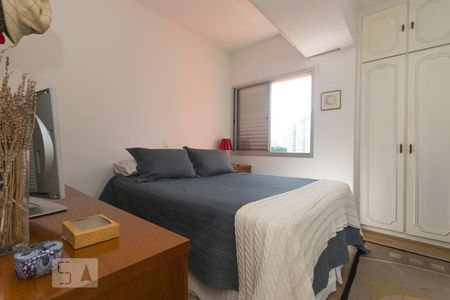 Apartamento à venda com 75m², 2 quartos e 1 vagaQuarto 2