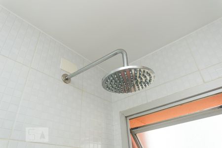 Apartamento à venda com 75m², 2 quartos e 1 vagaDetalhe do banheiro