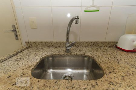 Apartamento à venda com 75m², 2 quartos e 1 vagaDetalhe da cozinha