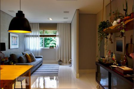 SALA de apartamento para alugar com 2 quartos, 68m² em Vila Olímpia, São Paulo