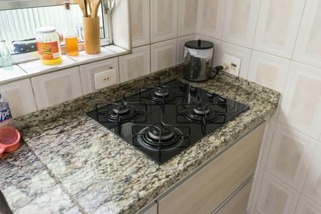 1o. Andar - Cozinha (Fogão) de casa à venda com 2 quartos, 84m² em Vila Firmiano Pinto, São Paulo