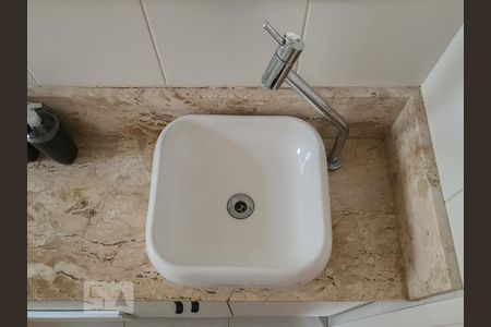 Detalhe do banheiro  de apartamento para alugar com 1 quarto, 38m² em Liberdade, São Paulo