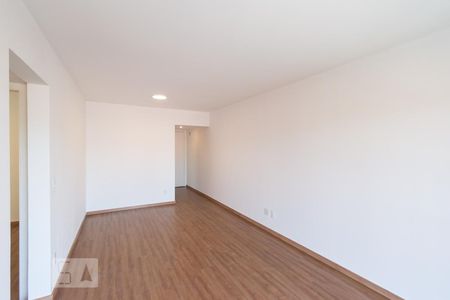 Apartamento à venda com 66m², 2 quartos e 1 vaga Apartamento à venda com 66m², 2 quartos e 1 vagaSala