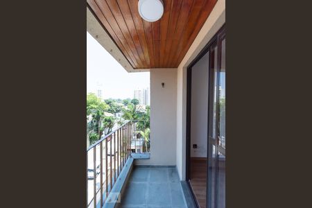 Apartamento à venda com 66m², 2 quartos e 1 vaga Apartamento à venda com 66m², 2 quartos e 1 vagaVaranda