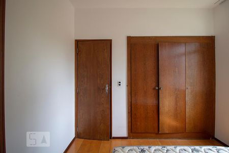 Apartamento à venda com 95m², 3 quartos e 1 vagaQuarto 2