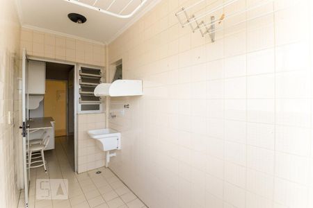Apartamento à venda com 68m², 3 quartos e 1 vagaÁrea de serviço
