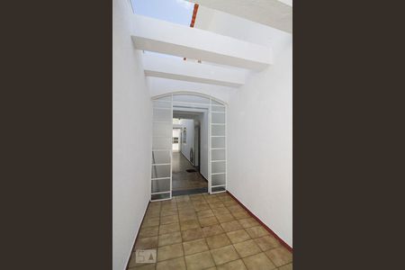 Entrada de casa para alugar com 3 quartos, 150m² em Vila Anglo Brasileira, São Paulo