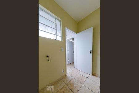 Quarto de Serviço de apartamento para alugar com 3 quartos, 100m² em Nova Suíssa, Belo Horizonte