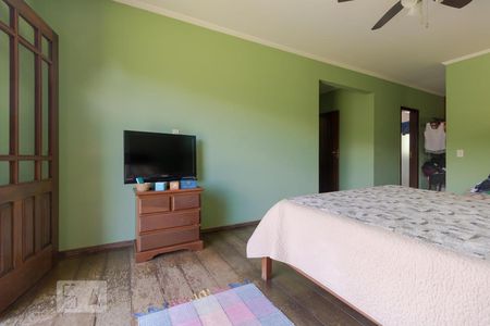 Casa de condomínio à venda com 900m², 3 quartos e 8 vagas Casa de condomínio à venda com 900m², 3 quartos e 8 vagasSuíte Master