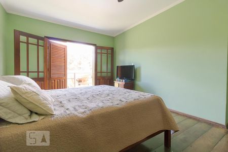 Casa de condomínio à venda com 900m², 3 quartos e 8 vagas Casa de condomínio à venda com 900m², 3 quartos e 8 vagasSuíte Master