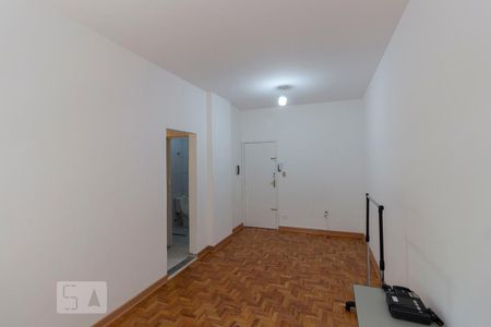 Studio à venda com 35m², 1 quarto e sem vagaSala