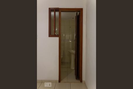 Casa para alugar com 220m², 3 quartos e 2 vagasBanheiro de Serviço