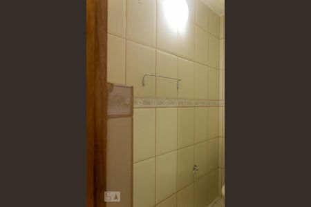 Casa para alugar com 220m², 3 quartos e 2 vagasBanheiro de Serviço