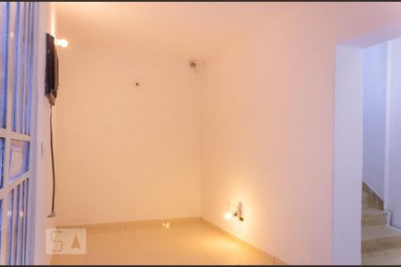 Sala de casa para alugar com 3 quartos, 220m² em Jardim das Acácias, São Paulo