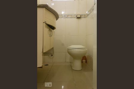 Casa para alugar com 220m², 3 quartos e 2 vagasLavabo